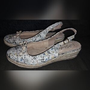 Keepsake Espadrille Wedge Sandal by Life Stride Size 9M